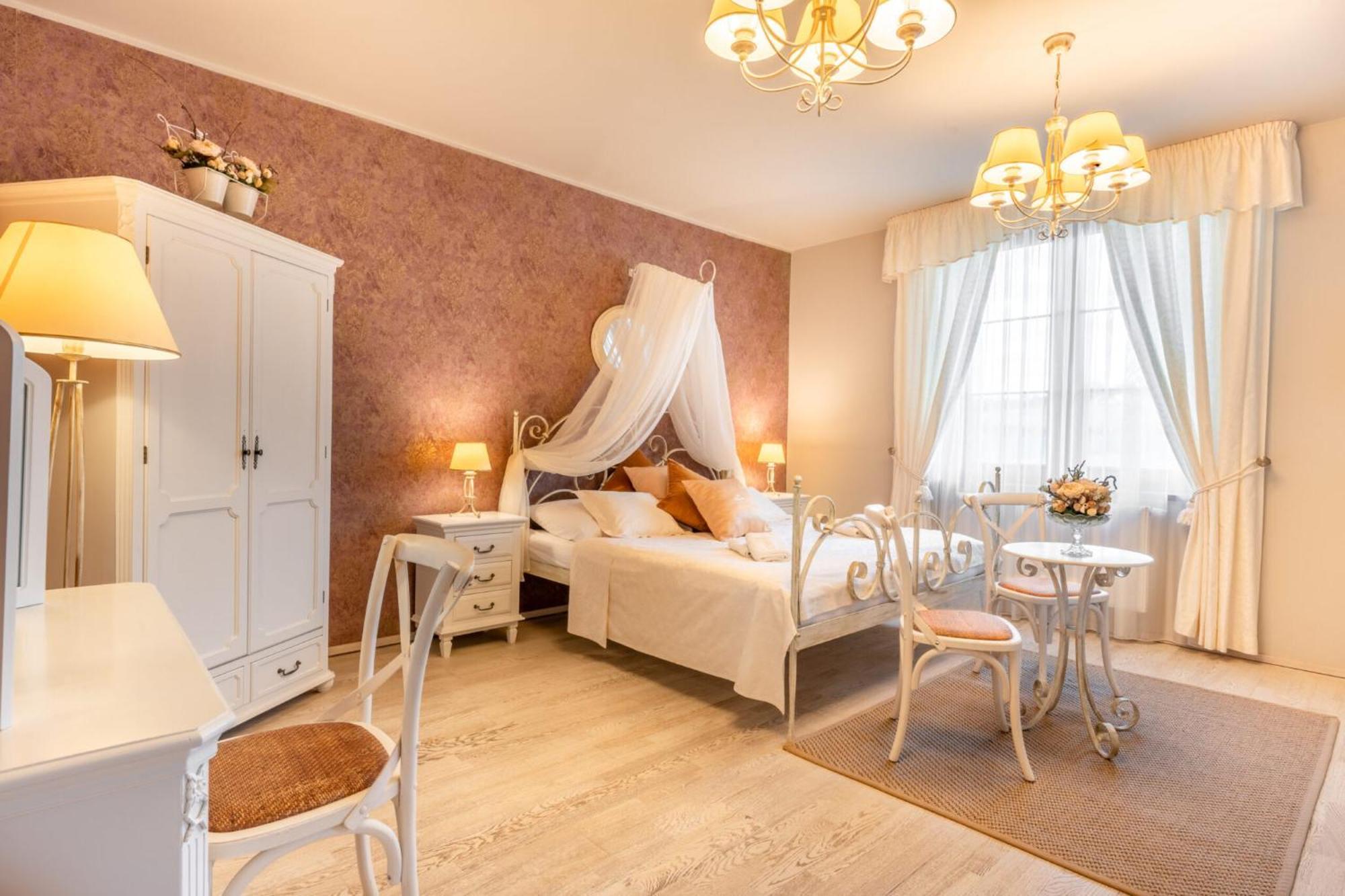 Hotel Plumlov Mostkovice Екстер'єр фото