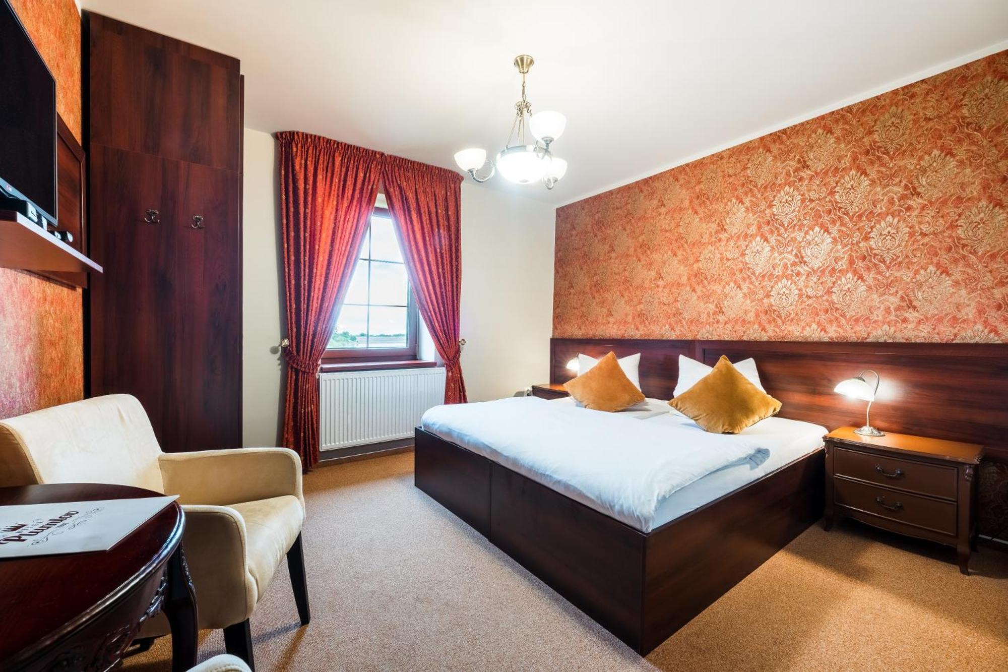 Hotel Plumlov Mostkovice Екстер'єр фото